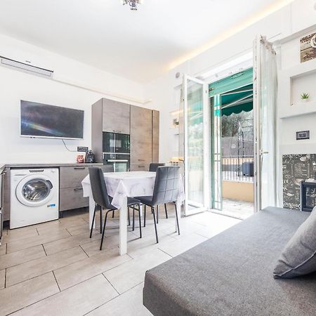 Apartamento Due Passi Dal Mare Génova Exterior foto