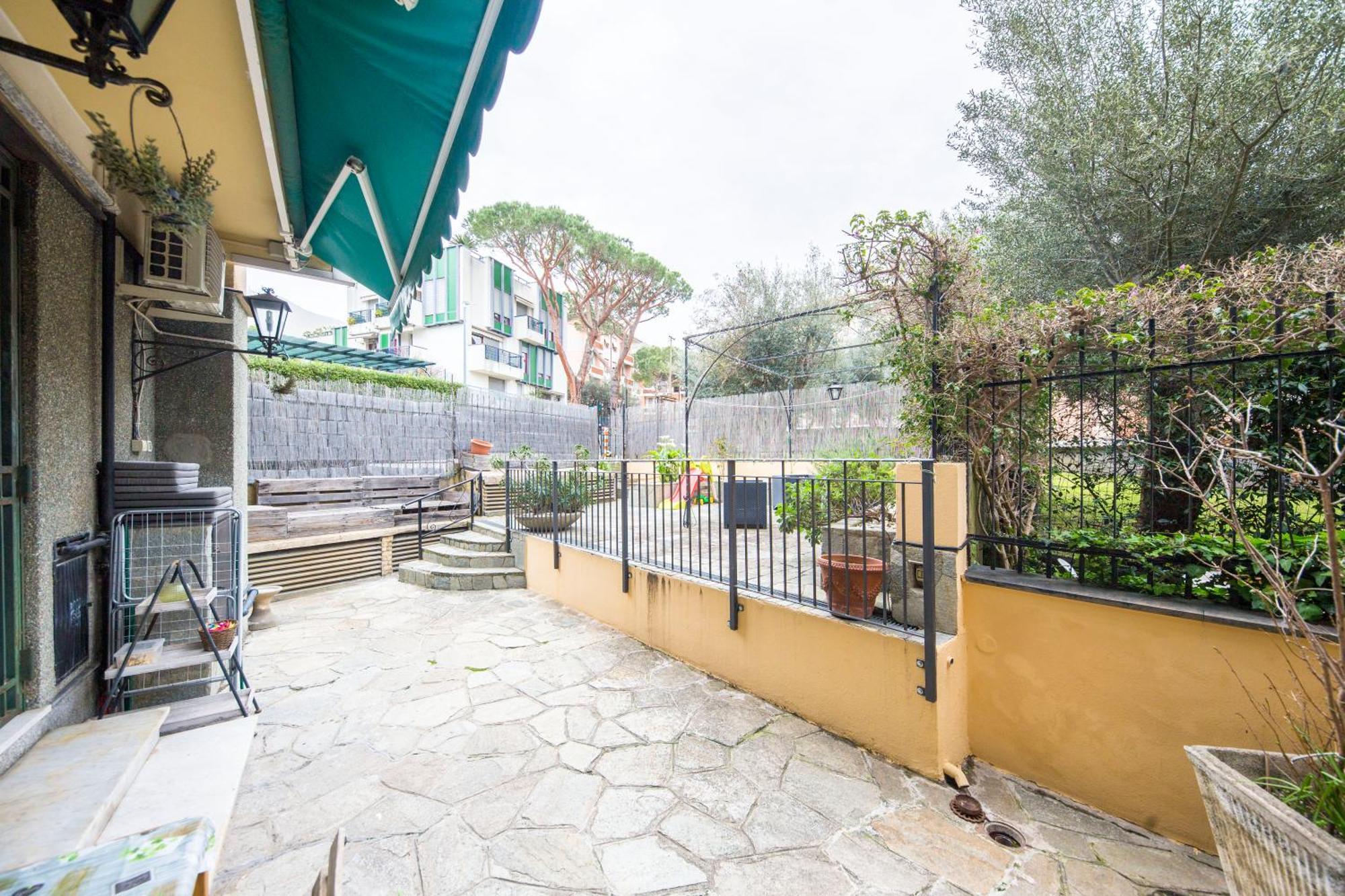 Apartamento Due Passi Dal Mare Génova Exterior foto